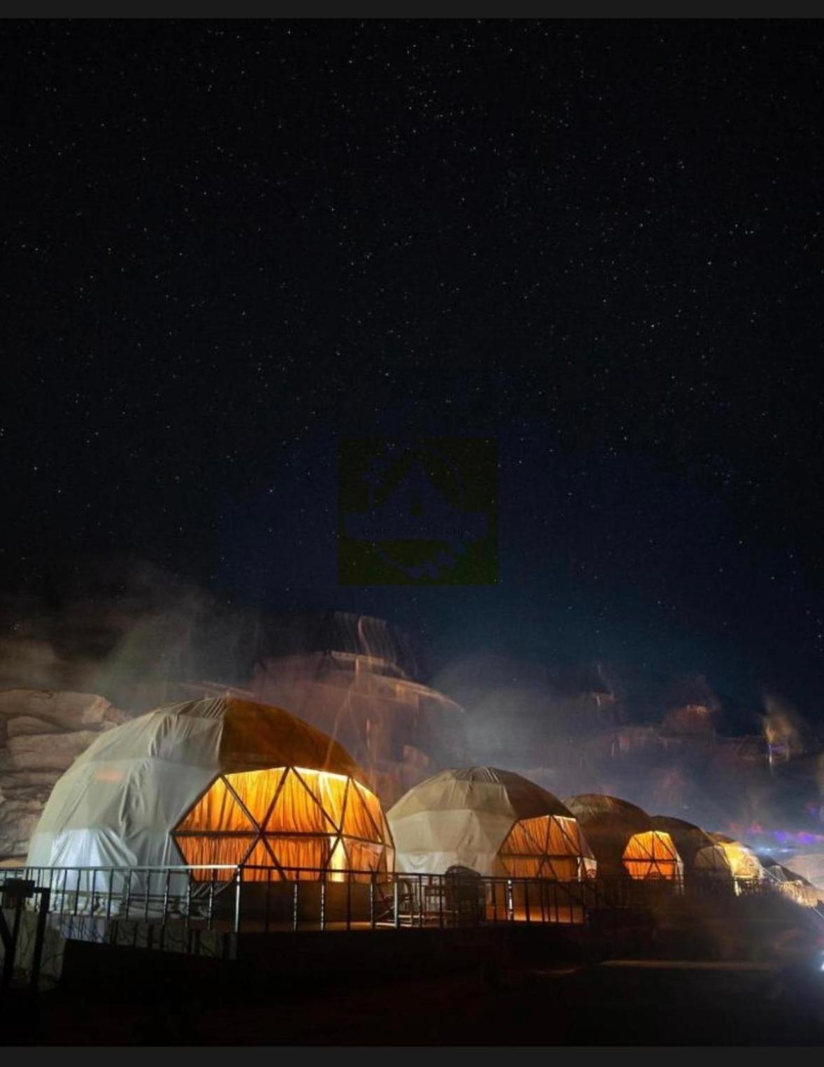 Rum World Bubble Luxury Camp Вади Рум Екстериор снимка